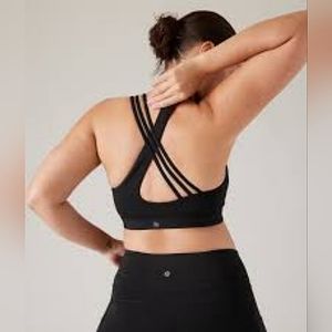 Athleta Train Free Sports Bra in Black Camo Size Small Scrappy straps small